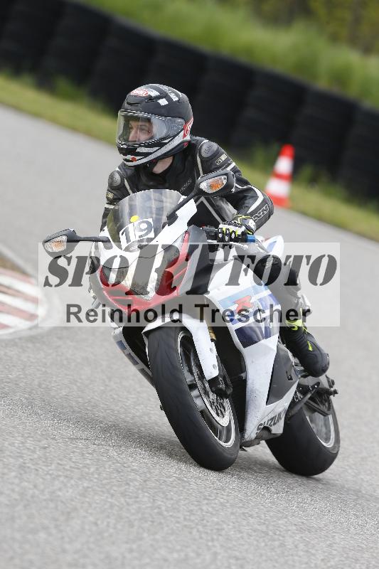 Archiv-2025/09 22.04.2025 Cornu Master School ADR/rot-rouge/19